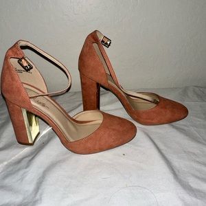 Lulus Ankle Strap faux Suede pink heels size 8
